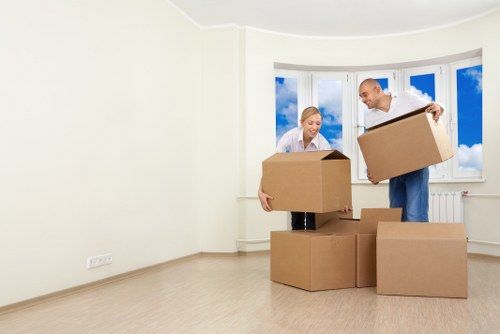 Secure long-term storage units in Charingcross for household belongings