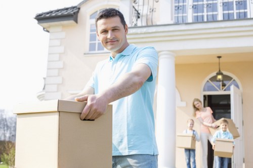 Practical storage support for Charingcross residents and companies