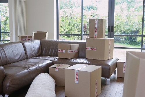 Organised secure storage service for items around Charingcross